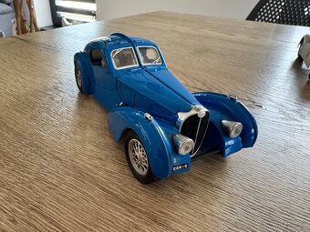 Modely aut různé 1:24