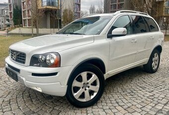 VOLVO XC90 2.4D5 147KW 4x4 -7MÍST-AUT-KŮŽE-TAŽNÉ-DPH-156Tkm
