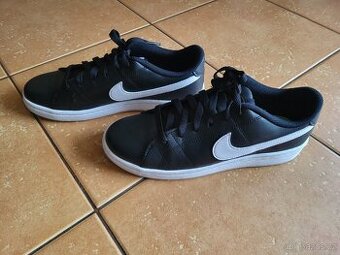 Tenisky Nike vel. 38