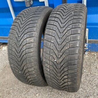 Zimní pneu 215/65 R16 98V Vredestein 2x6mm a 2x7nnmm