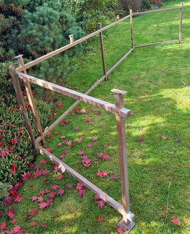 Konstrukce na balkonové zábradlí