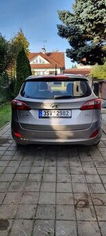Hyundai i30 kombi 1.6 GDI (99 kW), 2016 – 1. majitel, servis