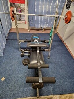 Posilovací lavice a činky