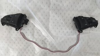 Multifunkční tlačítka volantu Škoda