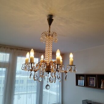 Křišťálový lustr