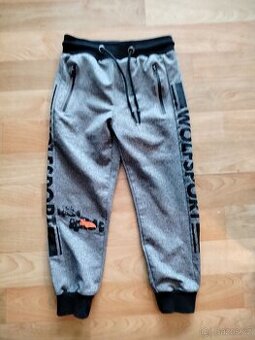 Chlapecké tepláky WOLF, vel. 98