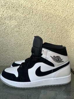 Air Jordan 1 Mid "Diamond" 💎