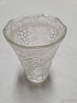 Skleněná váza stará