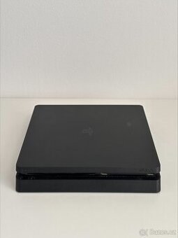 Playstation 4 slim