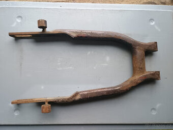 Kyvná vidlice na JAWA 250/353, 350/354, 250/559, 350/360