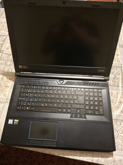 Herní notebook Acer Predator Helios 700