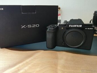 Fujifilm X-S20 – Skvělý stav, kompletní balení
