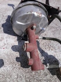 POSILOVAČ BRZD S VÁLCEM A PEDÁLY ŠKODA 120 NOVÉ