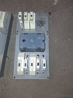 STARÉ JISTIČE A ZÁSUVKY