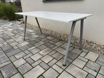 Kancelářský stůl Thyge Ikea