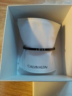 Moderní pevný náramek Calvin Klein Hook KJ06BD1901 - nový