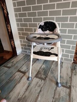 Jídelní židlička