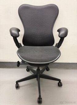 Kancelářská židle Herman Miller Mirra Butterfly