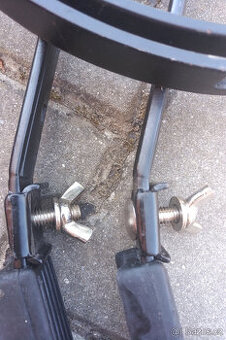 Dvakrát stoja Meinl ro conga