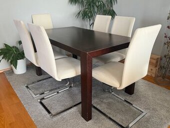 Židle s kovovou podnoží