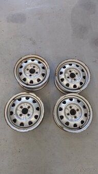 Prodám plechové disky 13', originál Škoda Felicia. Nehazou.