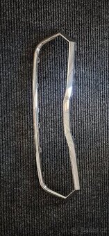 Rámeček přední masky Škoda Octavia IV