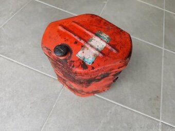 Jawa 50/23 Mustang - kastlík nářadí