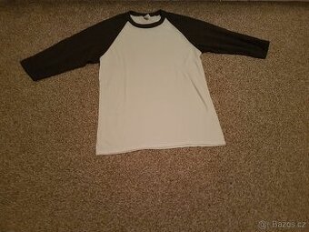 Hezké tričko bílo-šedé vel.158/164