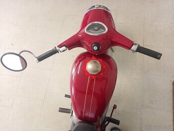 Jawa 250/559 panelka s tp