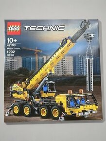LEGO TECHNIC:  Mobile Crane (42108)