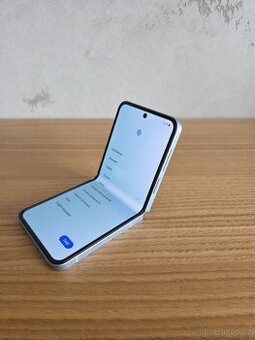 Samsung Galaxy Z Flip6 12GB/256GB Blue /Záruka/