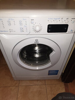 Pračka Indesit IWSE51051