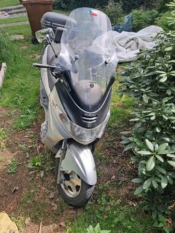 Suzuki burgman 400