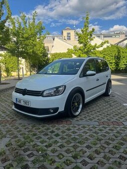 Volkswagen Cross Touran 2.0tdi 2014