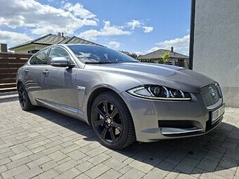 Jaguar XF 3.0 benzín 340 koní 4x4 - 1