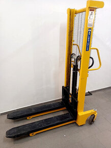 Zánovní vysokozdvižný paletový vozík 1500kg