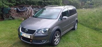VW touran cross 1,9 tdi 77kw.