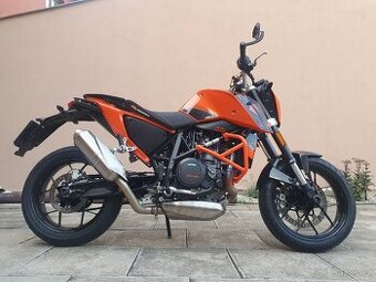 KTM Duke 690
