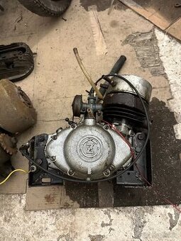 Čz 98 - motor