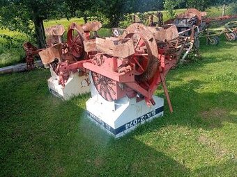Sazeč brambor Agrostroj Prostějov