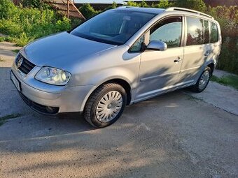 VW Touran 2.0 TDI 103kw Klima Model 2006.