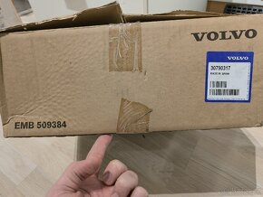 Novy Volvo P3 30790317 XC70 V70 volant