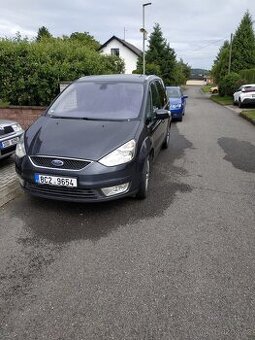 Prodám Ford Galaxy GHIA 7Mist - 103KW