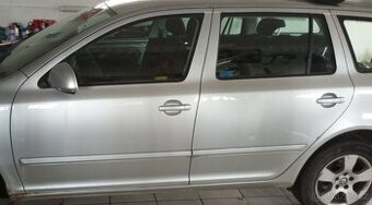 Škoda Octavia 2 kombi facelift zadní nárazník, dveře