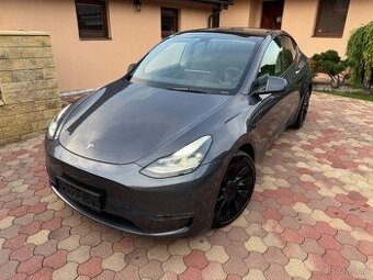 Tesla Model Y Long Range 4x4 Induction Wheels