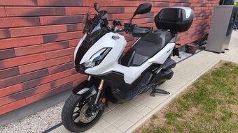 Honda ADV 350 Stav nové, tovární záruka