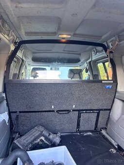 Předělovaci stěna Caddy maxi - 1