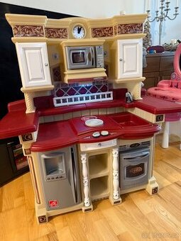 Step2 dětská kuchyňka a kosmetický stoleček