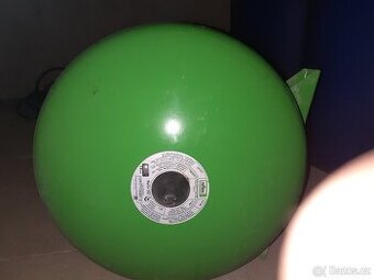 Expanzní nádrž 33l