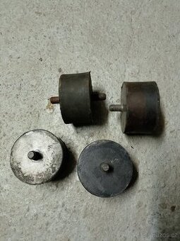 Škoda 105L 120L silenbloky motoru